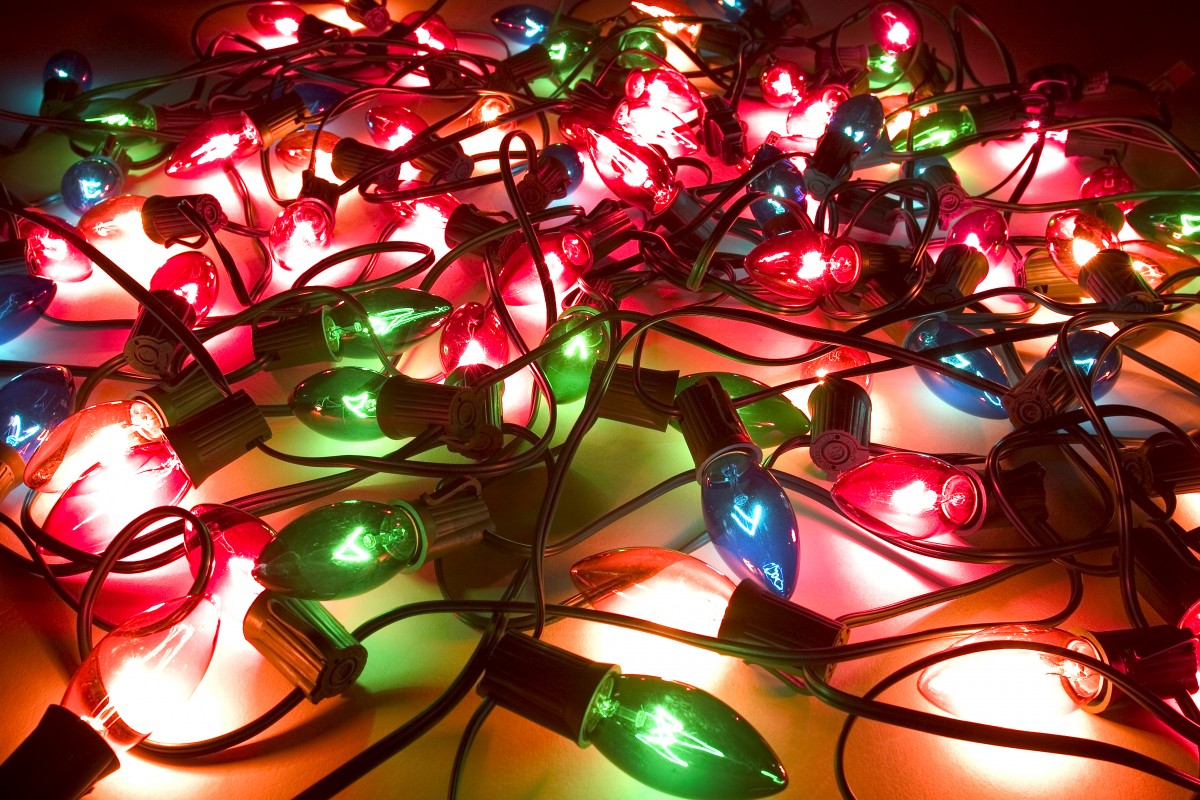 Poison center issues holiday safety reminders